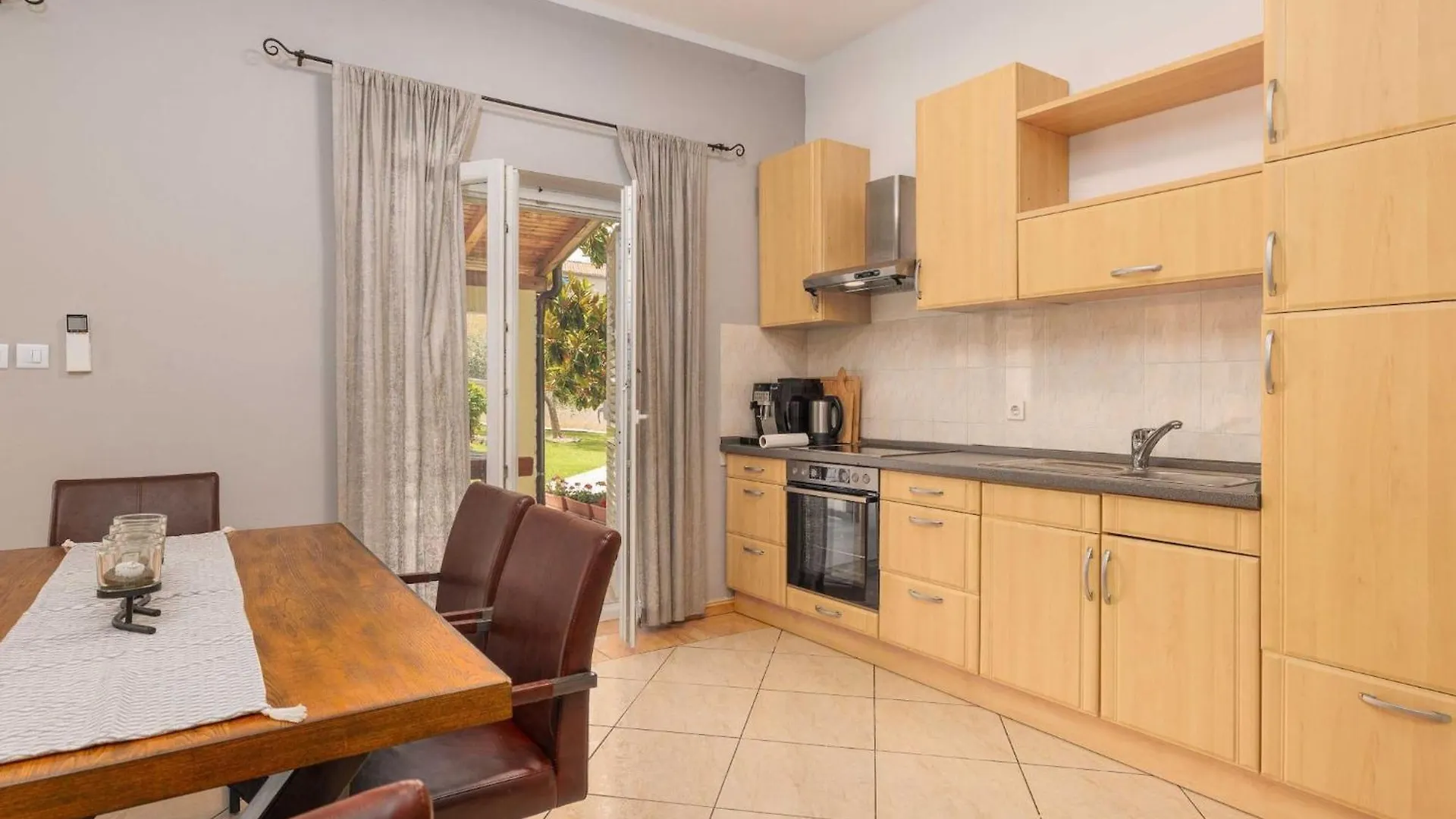 Wonderful Krk Island Stay Shared Pool, Grill Patio, And Nearby Beaches - Two Bedroom Apartment Krk Town